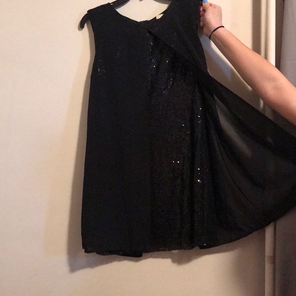 Black cocktail dress - Picture 2 of 3